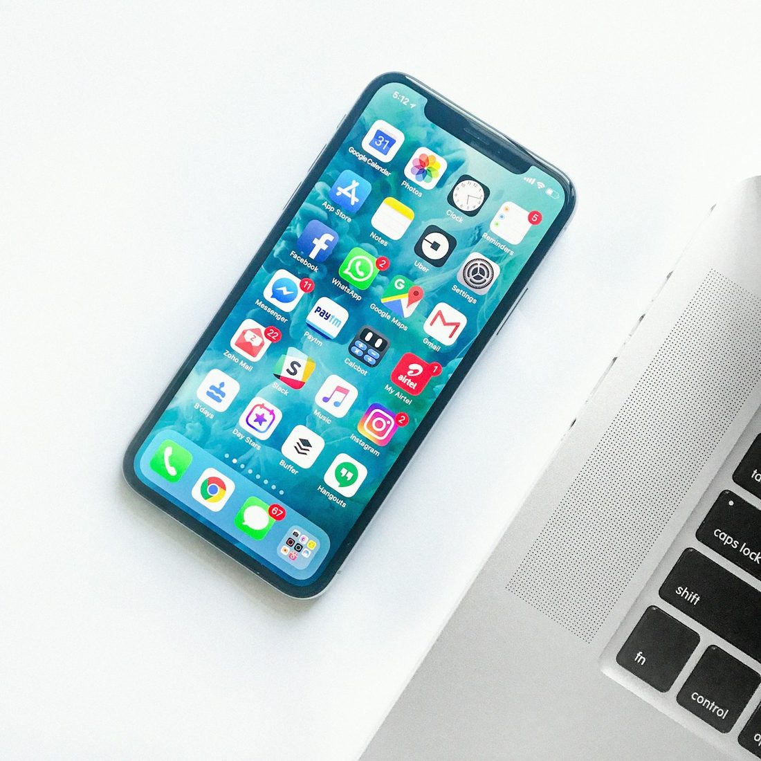 火狐体育 APP 赛程与赛事列表界面示意